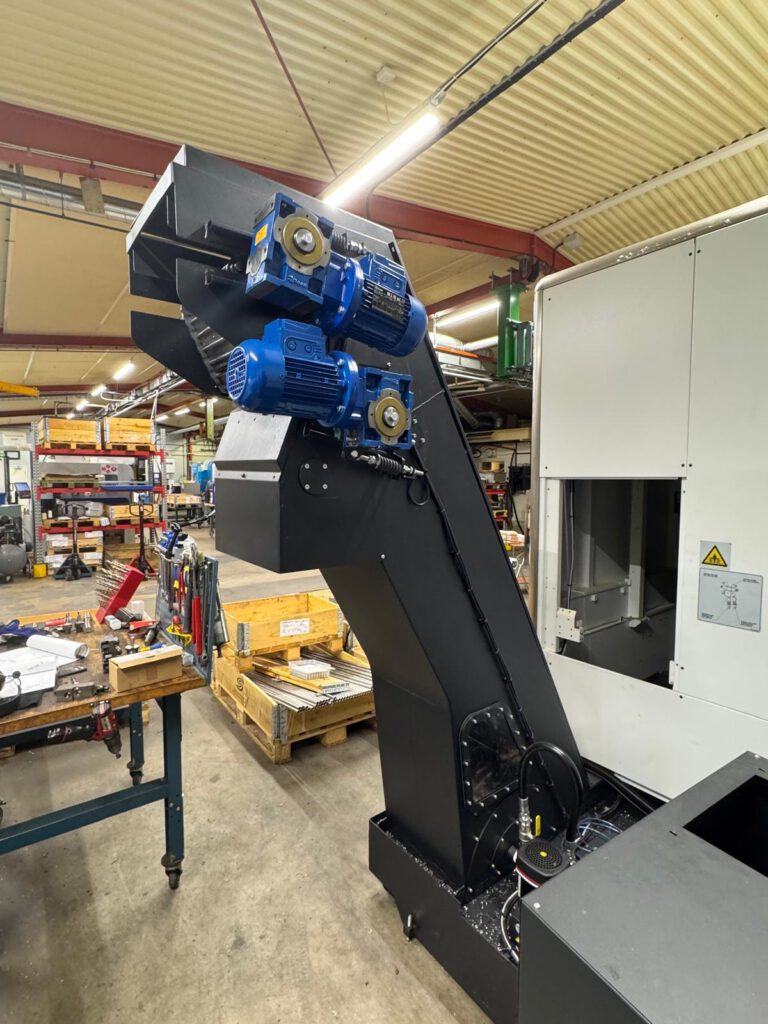 Mazak Integrex i-350HS - Spåntransportör för effektiv spånavverkning