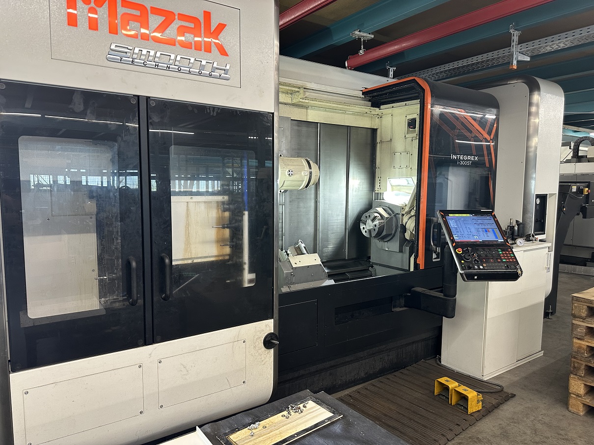 MAZAK INTEGREX i 300 ST