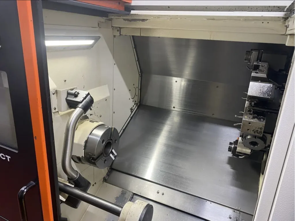 Innenraum-Mazak-qtc-200