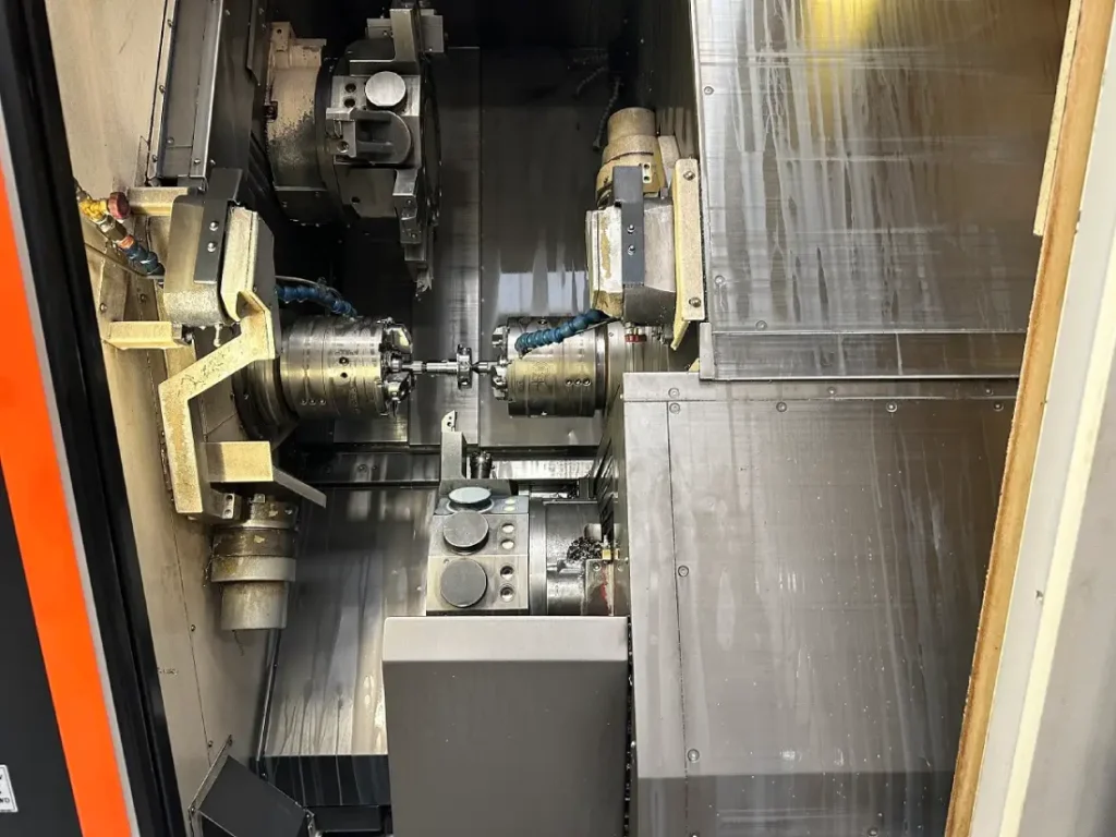 Mazak-HQR-200-MSY-gebraucht-innenraum-1-1