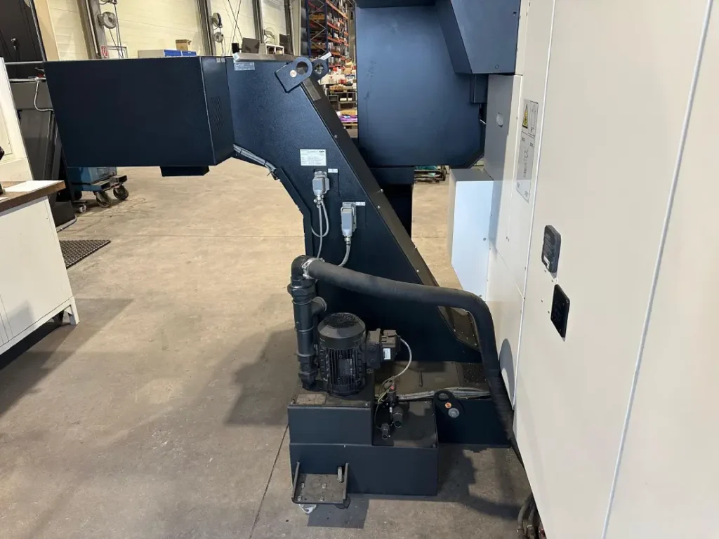 Mazak-Integrex-i-250-hs-swarf-conveyor-1