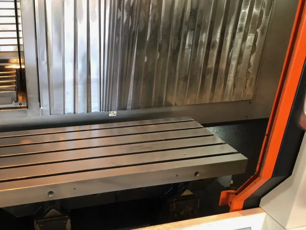 machining-area-mazak-vtc-530-c-2