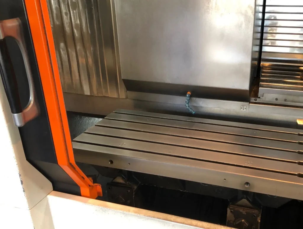 table-mazak-vtc-530-c-2