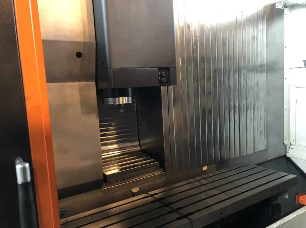 used-vertical-machining-center-mazak-vtc-530-c-3-scaled