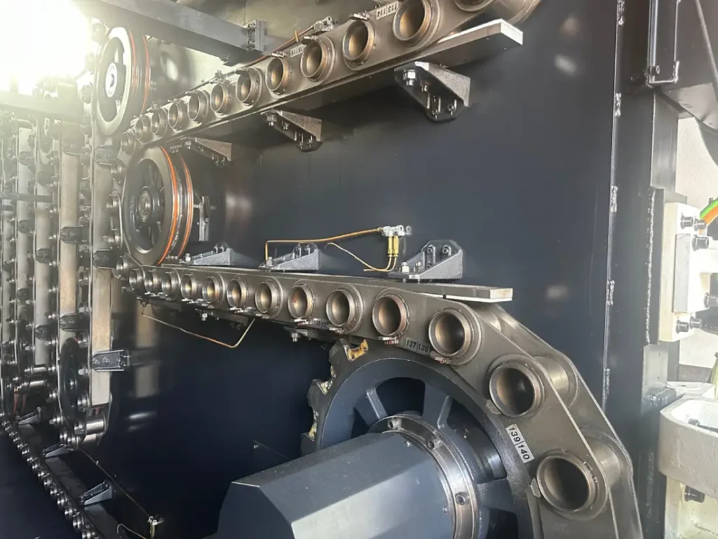 Mazak-HCN6800-Werkzeugmagazin