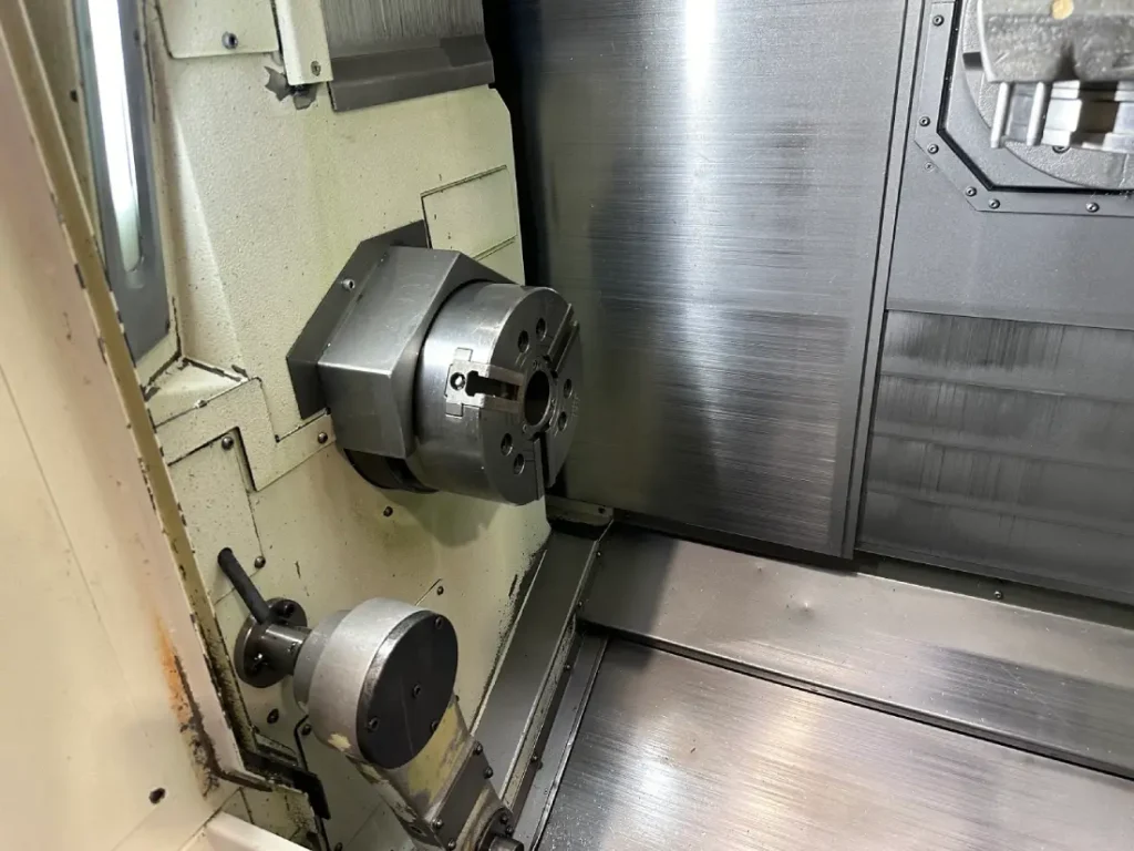 Mazak-Integrex-Arbeitsraum-Spindelseite-2