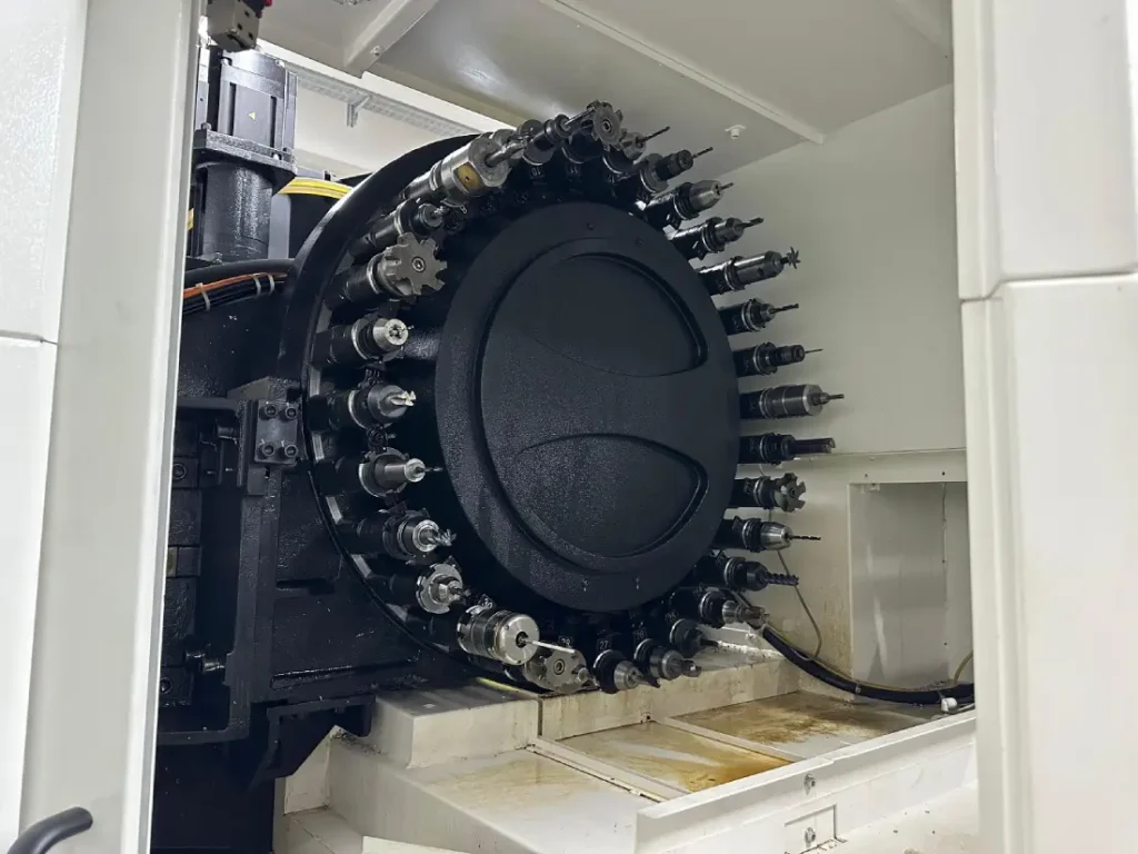 Mazak-VCN-530-C-Werkzeugmagazin