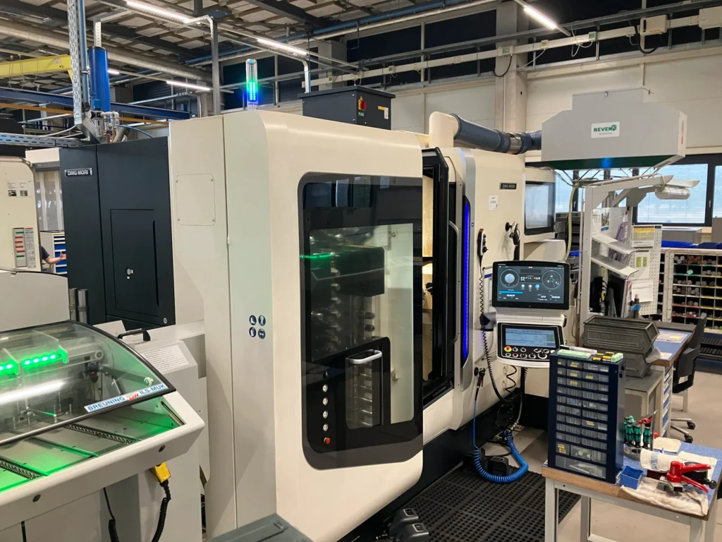 DMG-Mori-NTX1000-SZM5