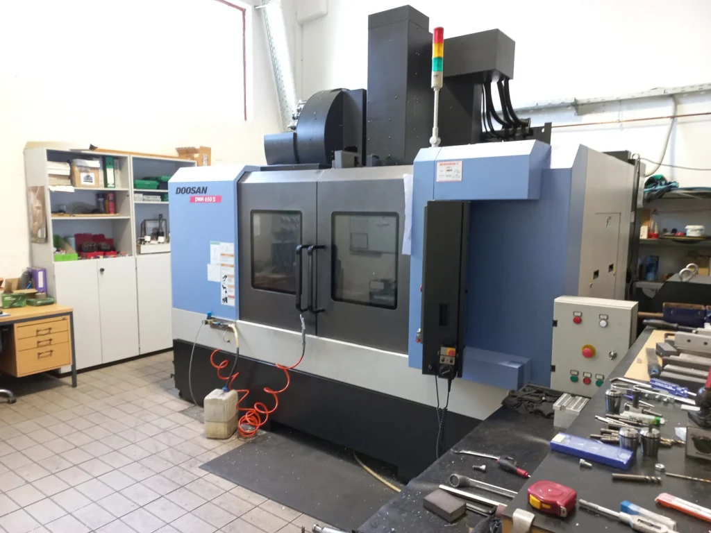 Doosan-DNM-650II-2-scaled-1