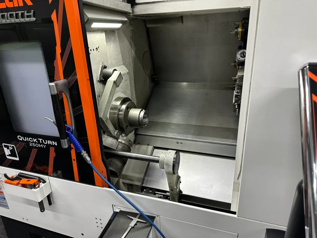 Used-Mazak-QT-250-MY-machining-area (1)