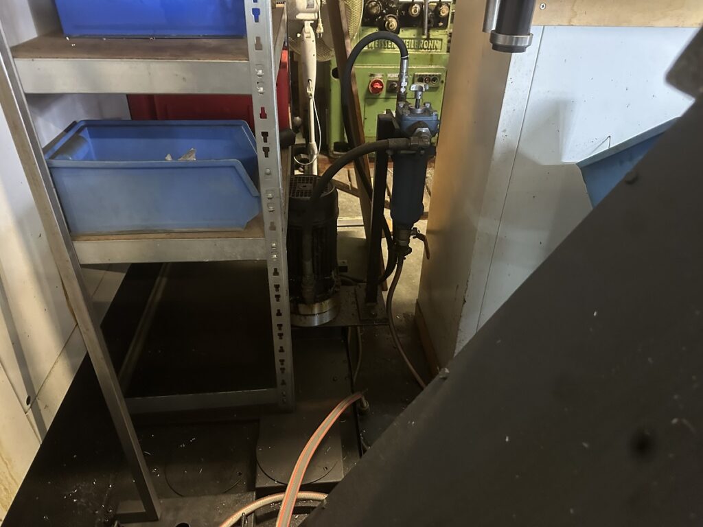 Mazak-VCN-510-C-II-coolant-pump