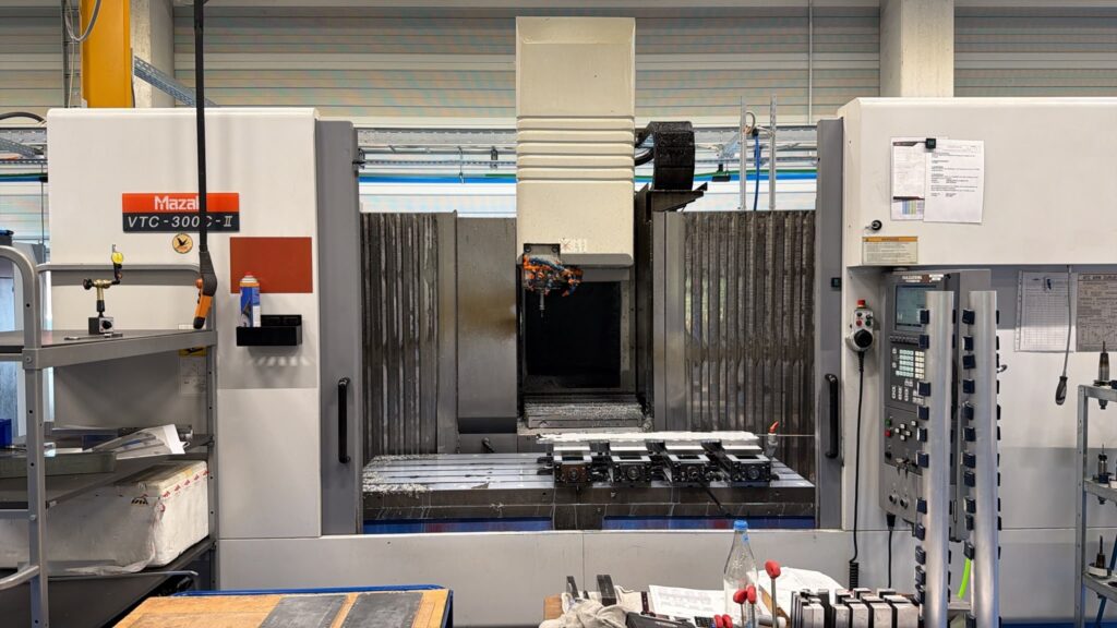 Mazak-VTC-300-c-gebraucht (2)