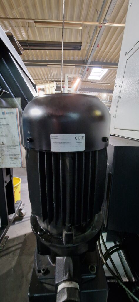 CNC-Drehmaschine MAZAK QT NEXUS 250-II M, Baujahr 2015 – Ansicht 2
