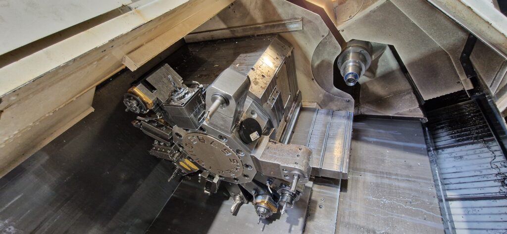 CNC-Drehmaschine MAZAK QT NEXUS 250-II M, Baujahr 2015 – Ansicht 4