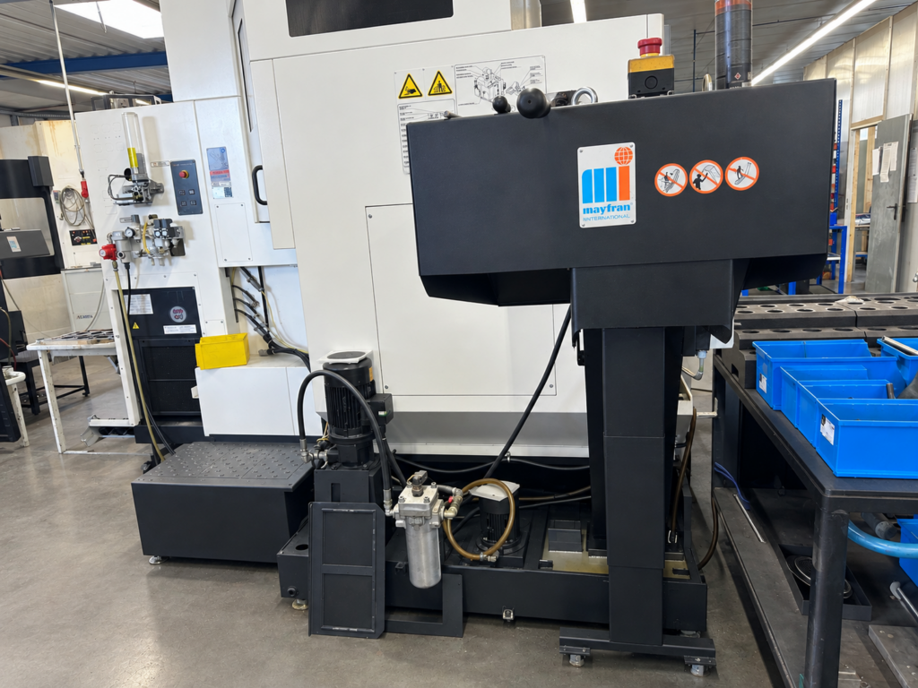 Mazak-vcn-530-c-vertical-center (3)