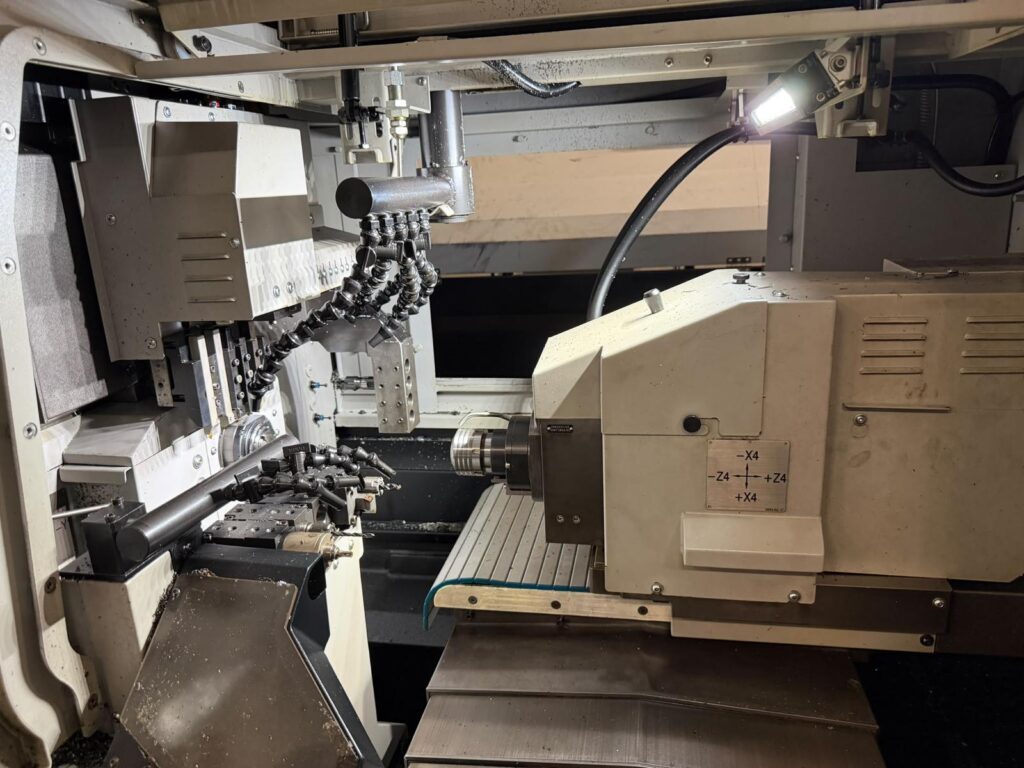 Swiss-type-lathe-tornos-dt-26-s (2)